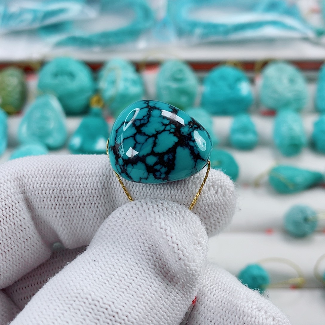 绿松石未镶嵌车挂