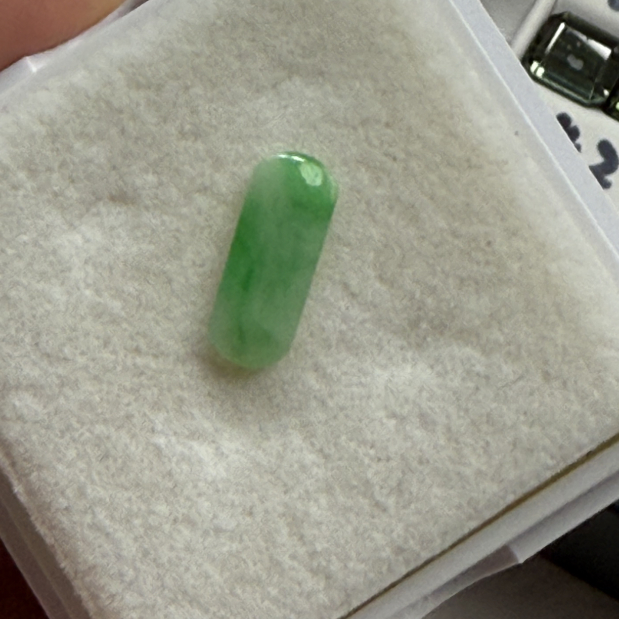 抢购价卡12.5×5毫米马鞍戒面冰种满绿飘绿玉石裸石男女款