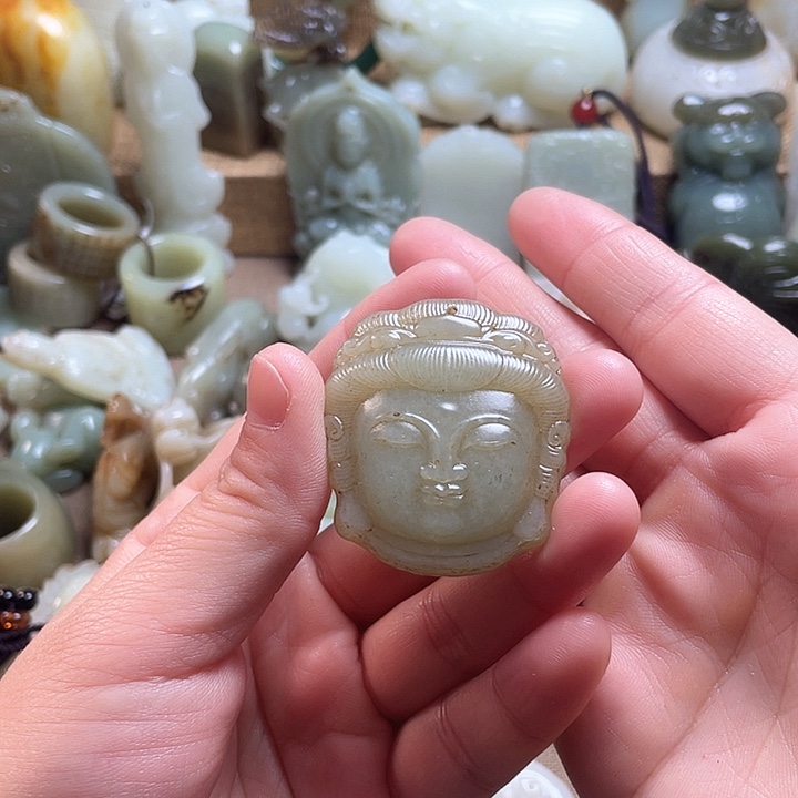 和田玉颈饰未镶嵌