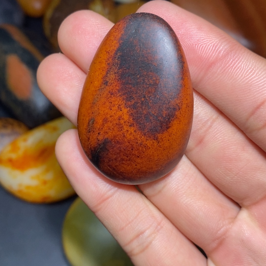 和田玉未镶嵌珠宝奇石