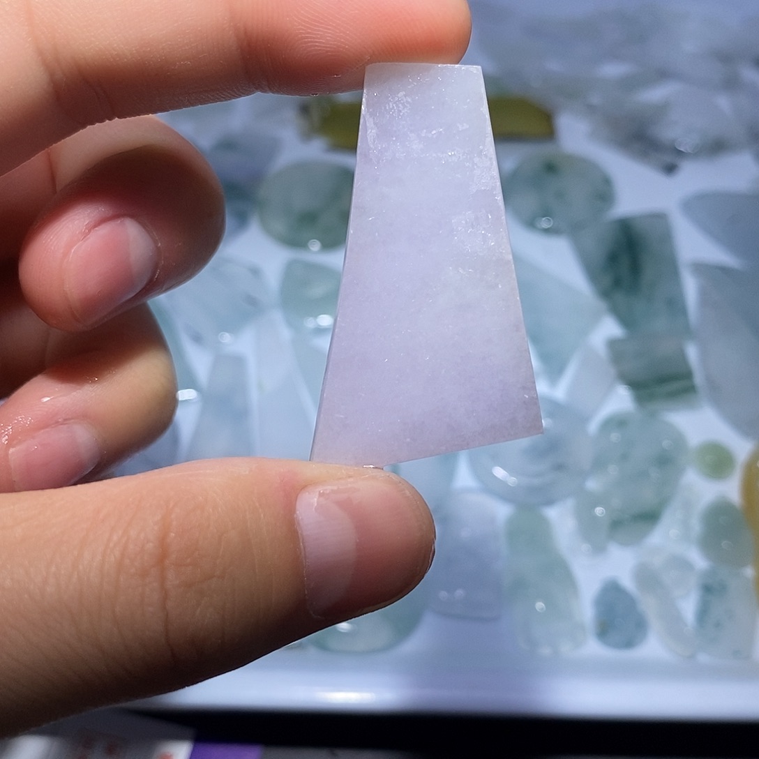 颈饰未镶嵌翡翠27544