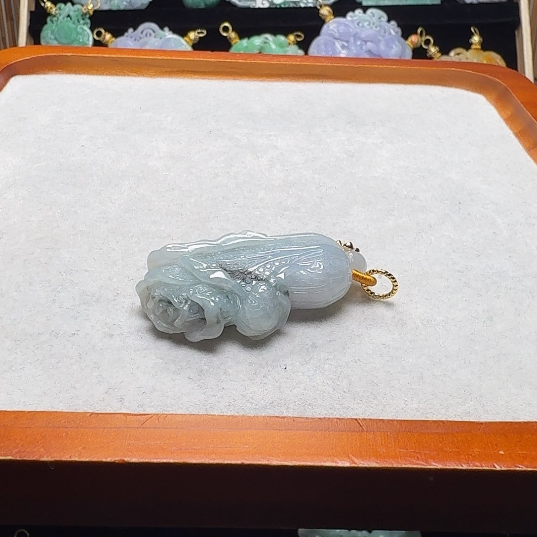 吊坠(赠链)未镶嵌翡翠