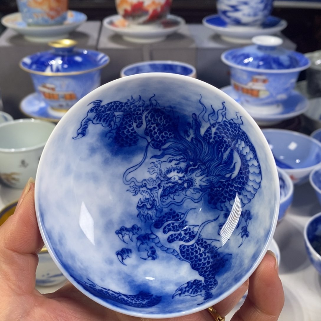 青花1111111111111111