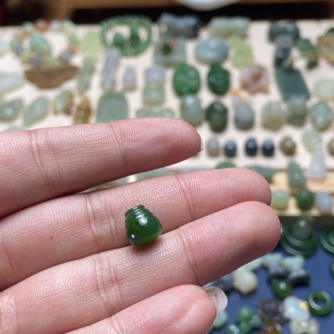 和田玉未镶嵌吊坠(不含链)