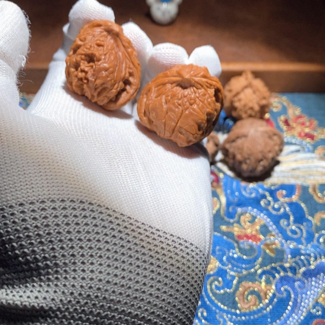 文玩核桃把件座山雕