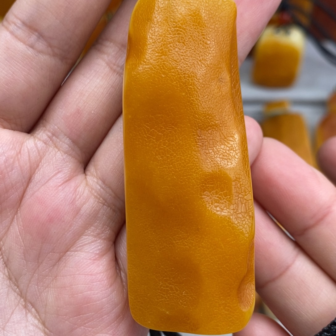 琥珀吊坠(赠链)未镶嵌