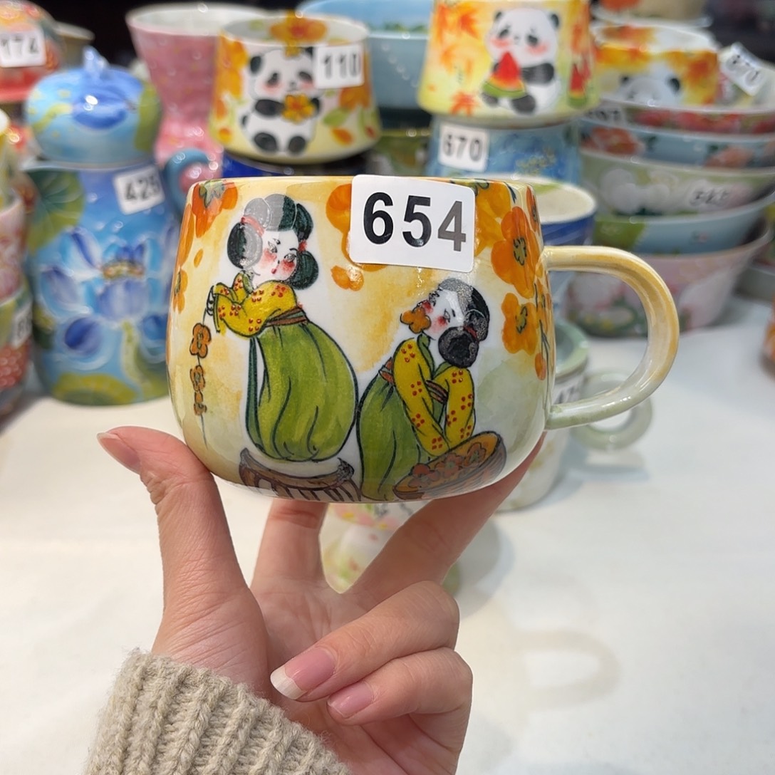 瓷片兔兔好可爱啊我