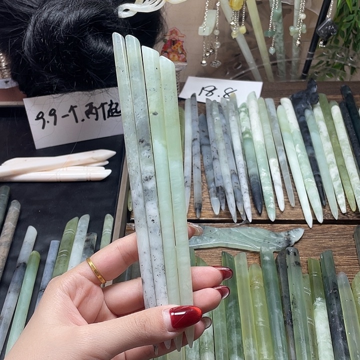 蛇纹石玉发饰未镶嵌七*