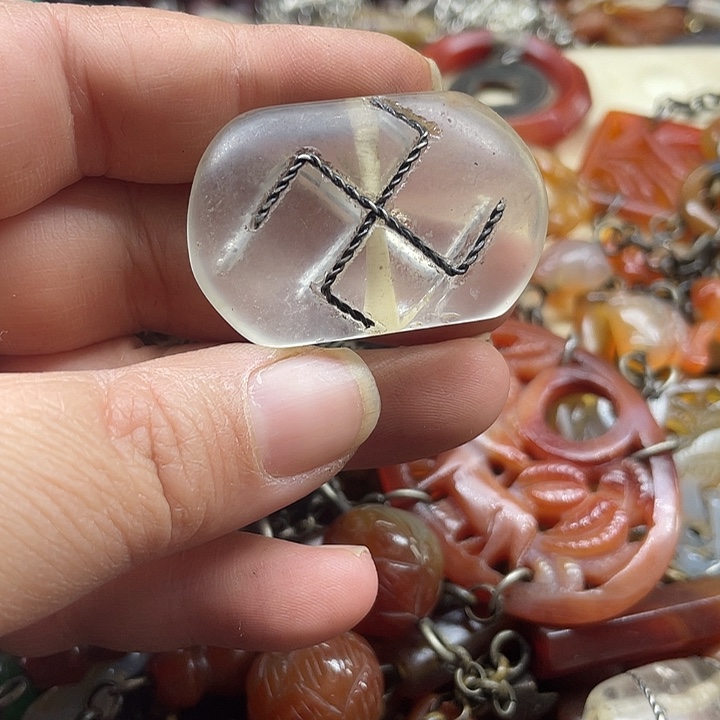 玛瑙/玉髓未镶嵌颈饰