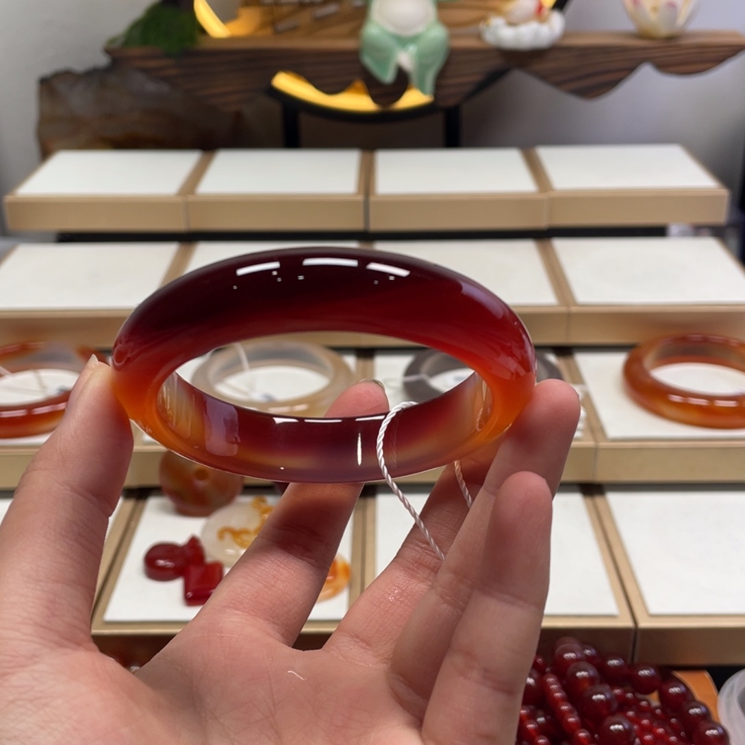 玛瑙/玉髓未镶嵌手镯