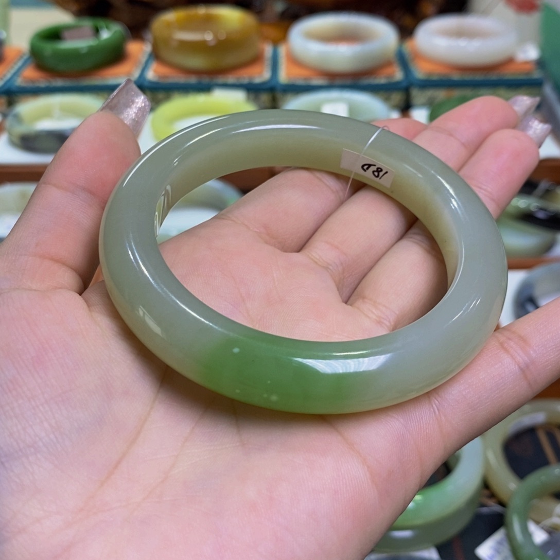 和田玉手镯未镶嵌和田晴水翠青5859