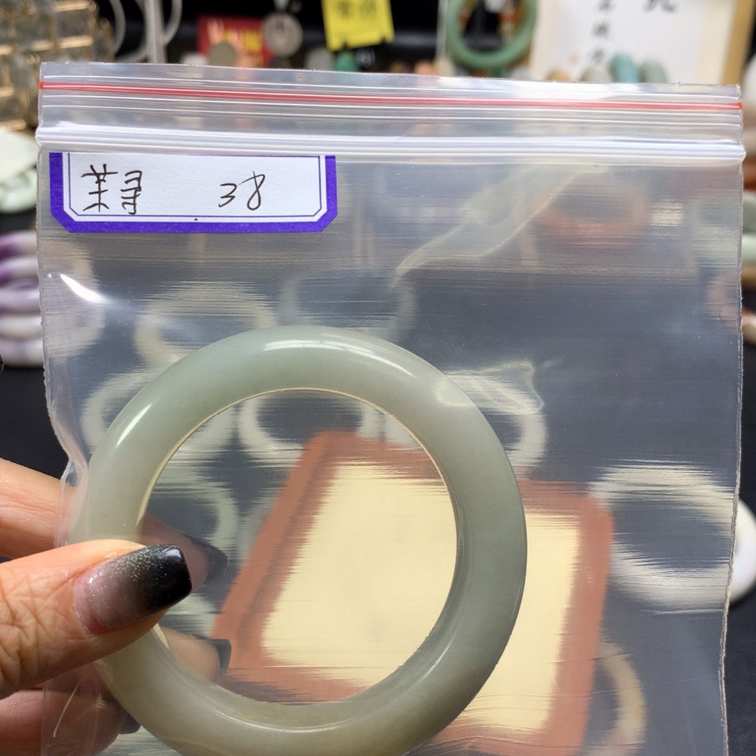 石英质玉手镯未镶嵌?**?