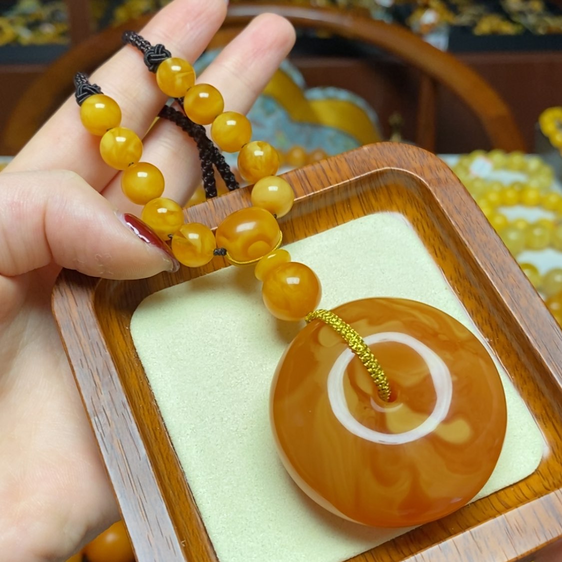 【闪购商品】蜜蜡颈饰未镶嵌项链