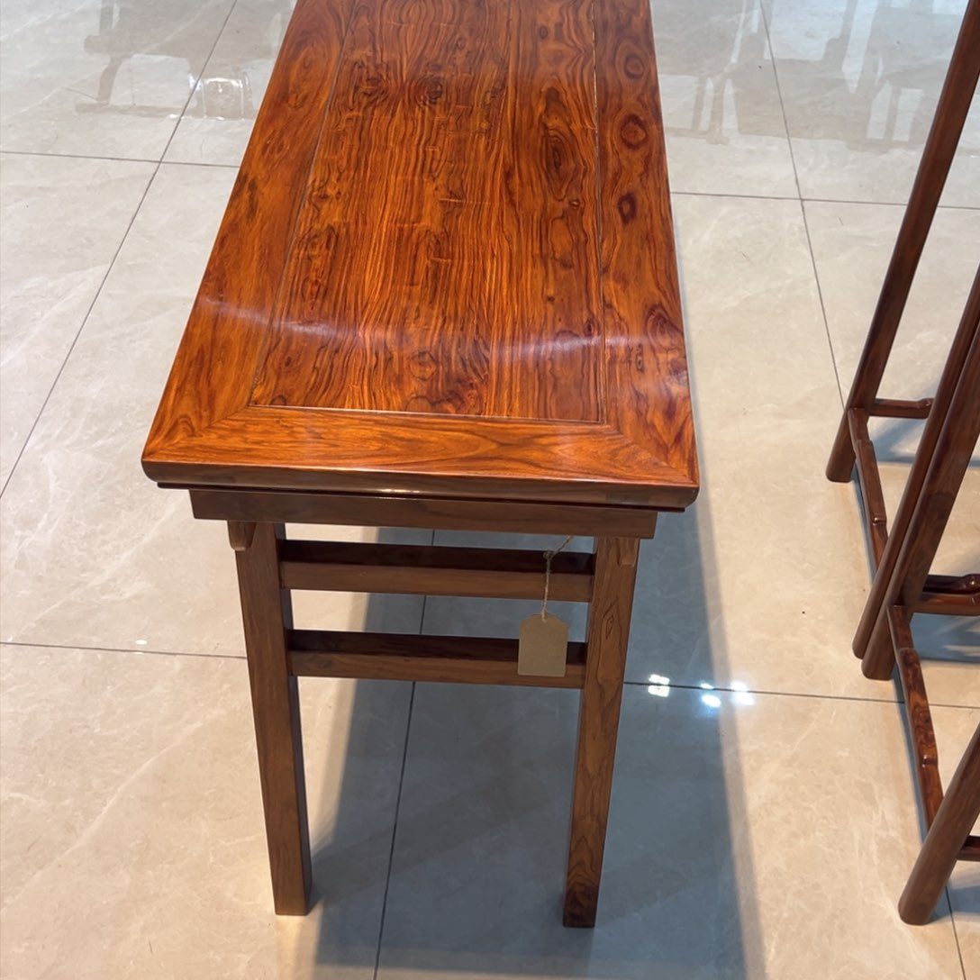 香枝木类成套家具张*石