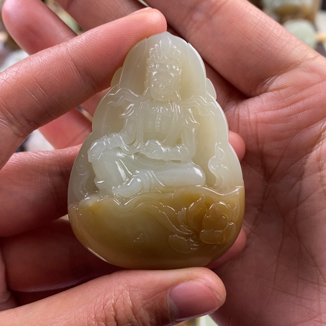 和田玉颈饰未镶嵌林*王