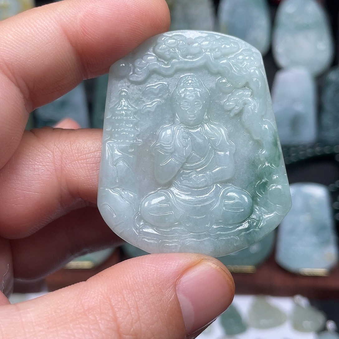 翡翠未镶嵌颈饰阿弥陀佛