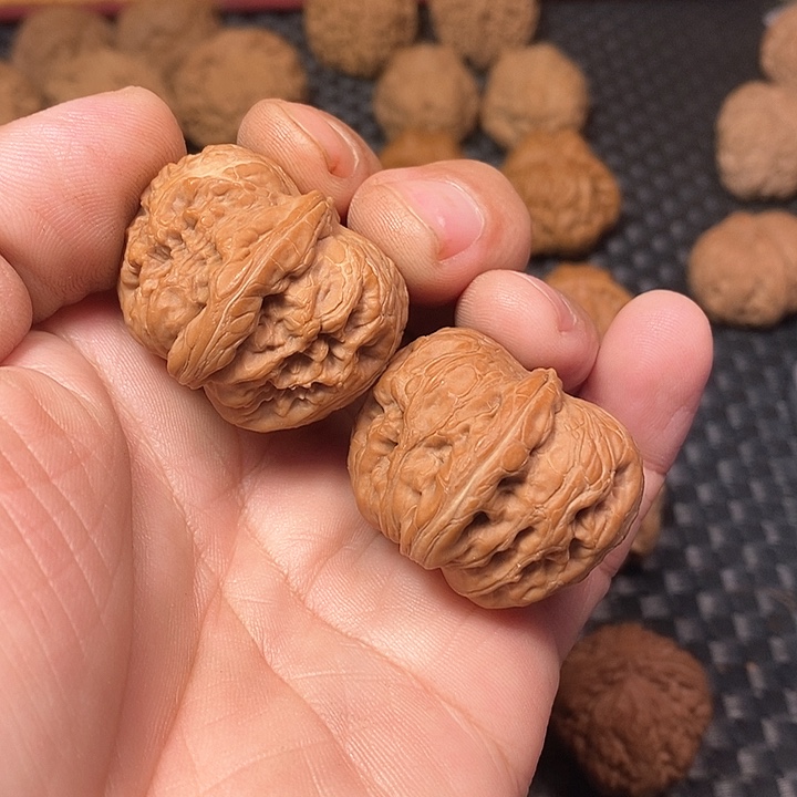 吊坠文玩核桃36尺，全品平谷元宝