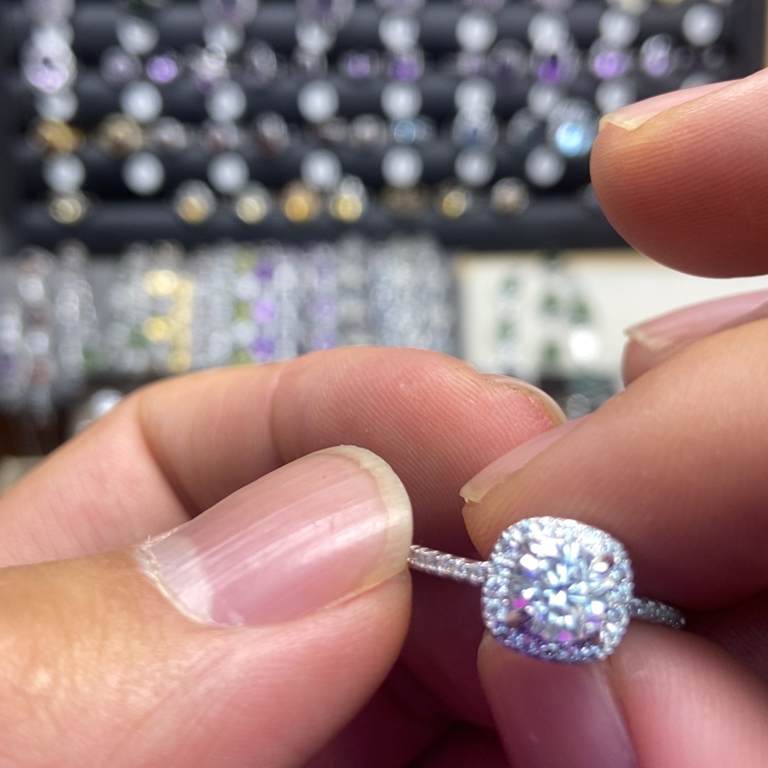 银S925镶嵌蛇纹石玉手镯M***~