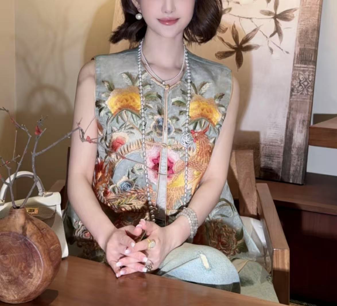 陈诺服饰—2025【凤穿牡丹】新中式国风重工刺绣百搭时尚马甲#769