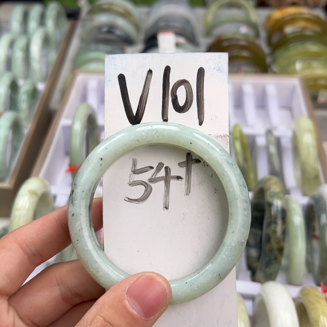 岫玉手镯未镶嵌天然岫玉微瑕