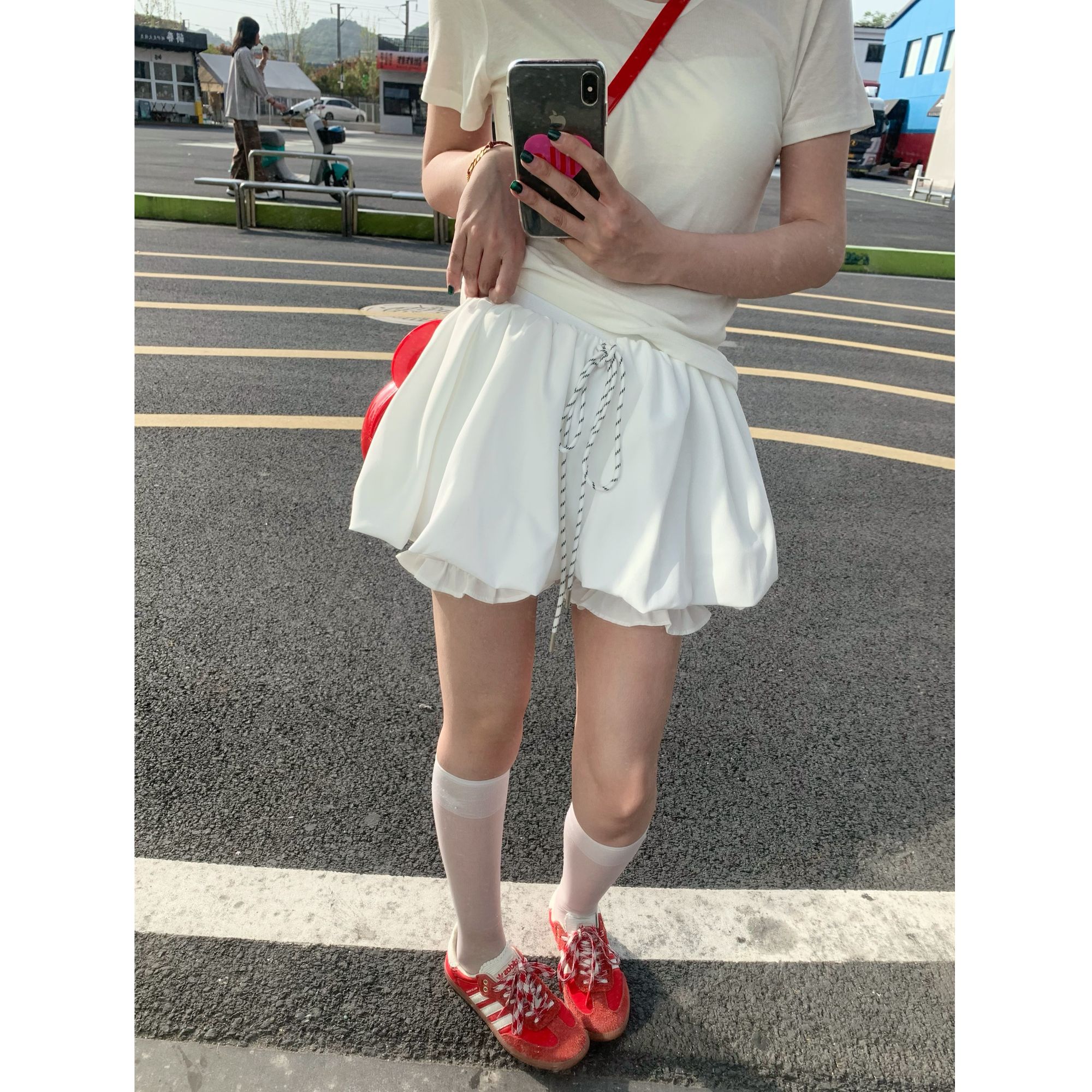 夏季少女感百搭褶皱松紧腰两色花苞裙裤防走光