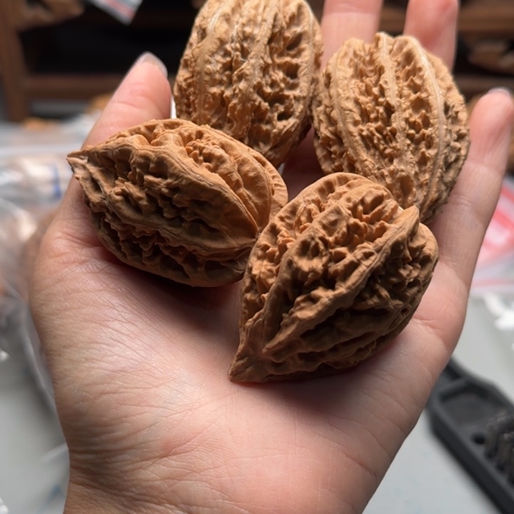 文玩核桃把件关东木子楸百核瑕疵158