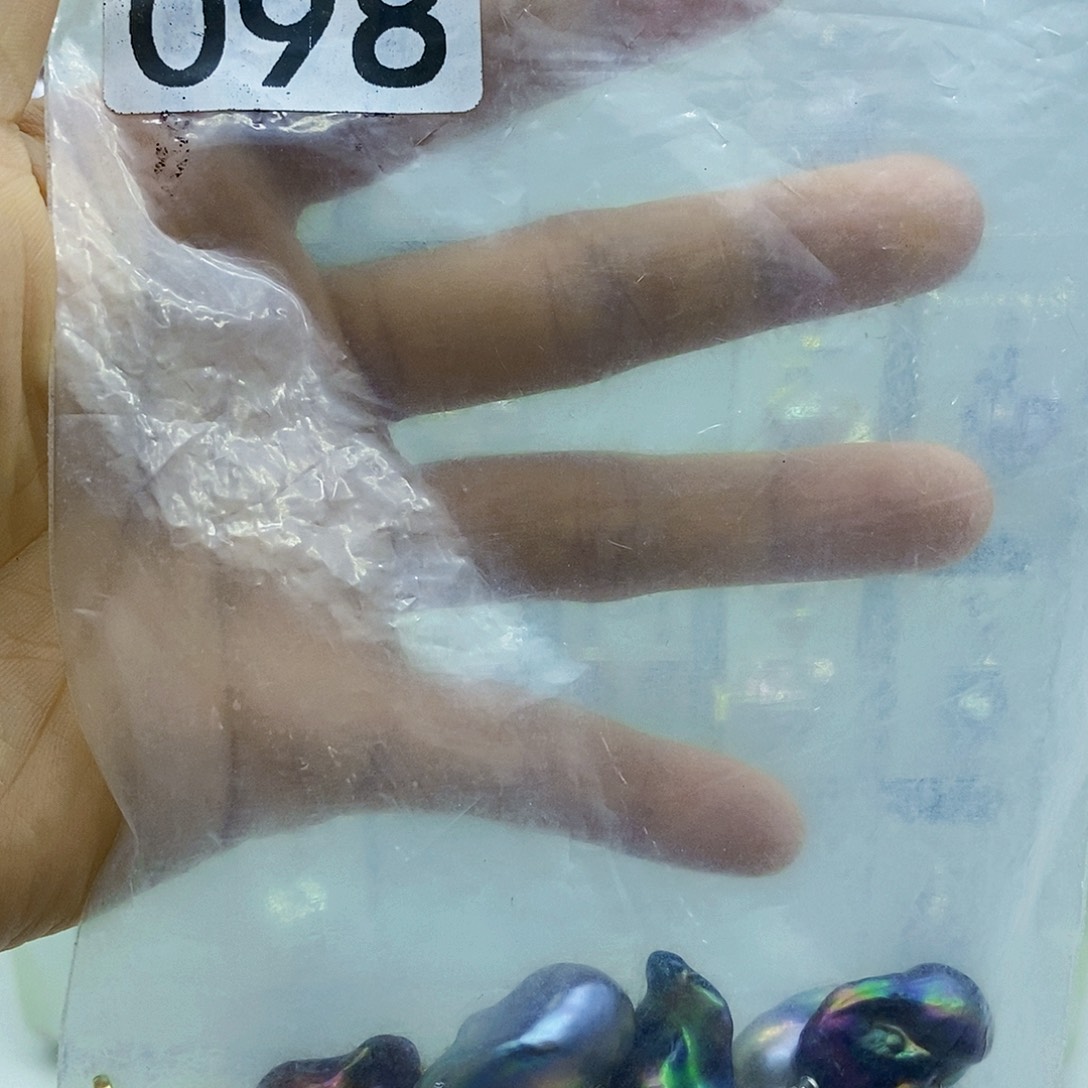 梵***柯淡水珍珠合金颈饰