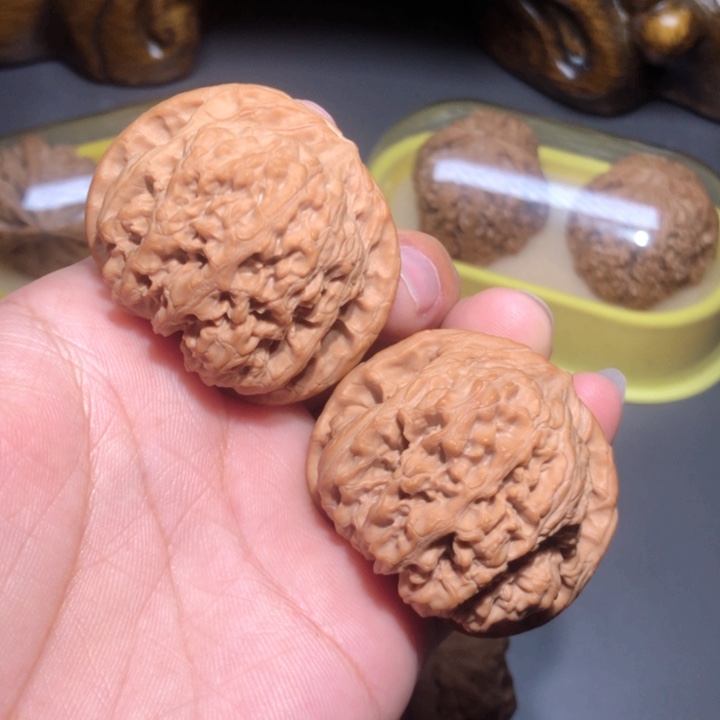 文玩核桃把件44龙洞峪