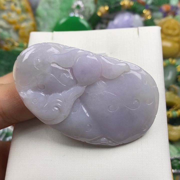 翡翠未镶嵌吊坠(赠链)