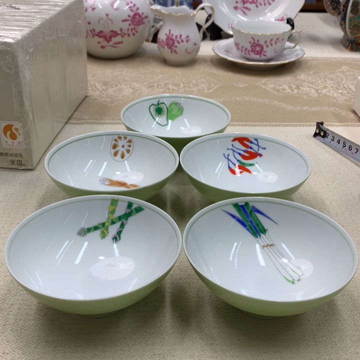 瓷片这首单曲的歌