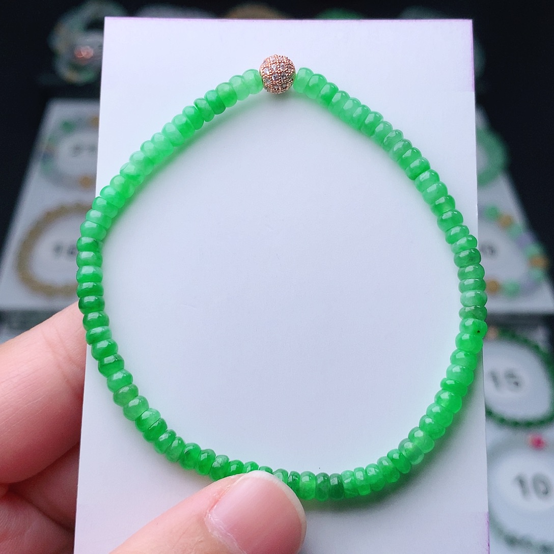 翡翠手串未镶嵌翡翠