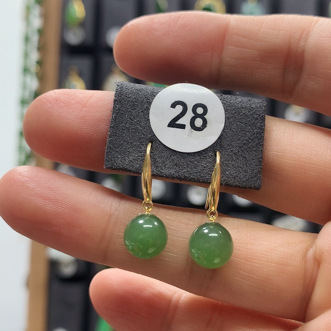 和田玉18K金镶嵌耳饰