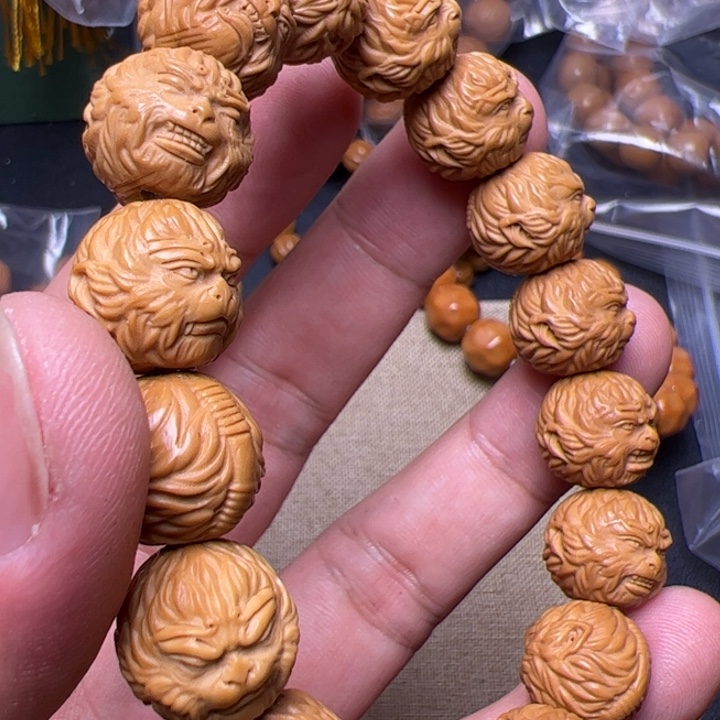 猴头核桃手串啦啦啦