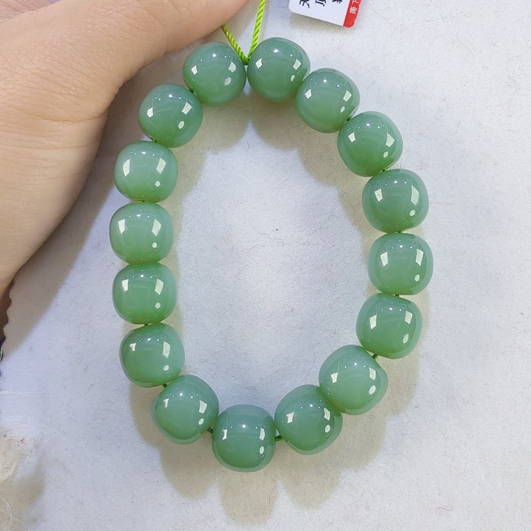 和田玉（碧玉）手链未镶嵌夜****阳