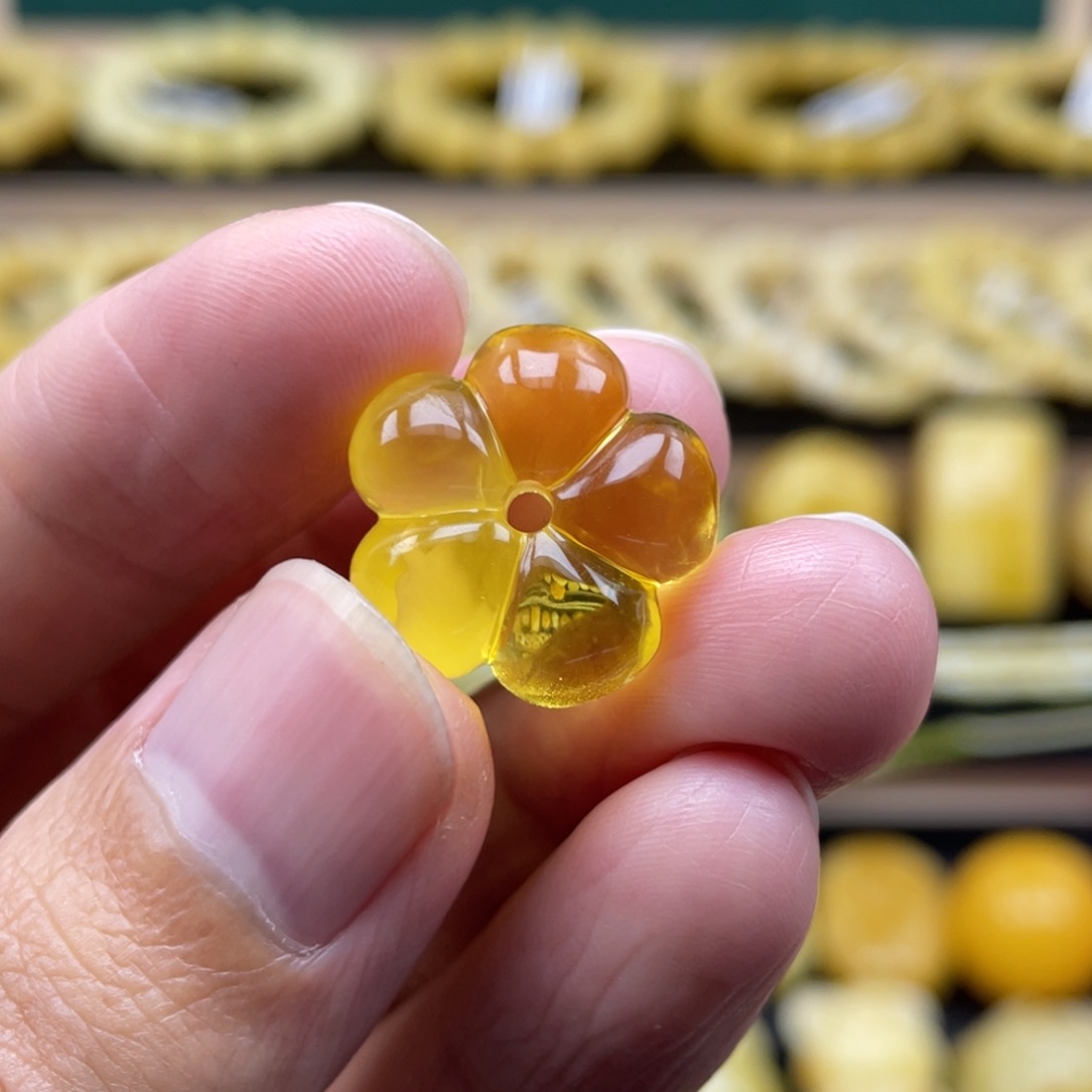 琥珀裸石未镶嵌琥珀蜜蜡