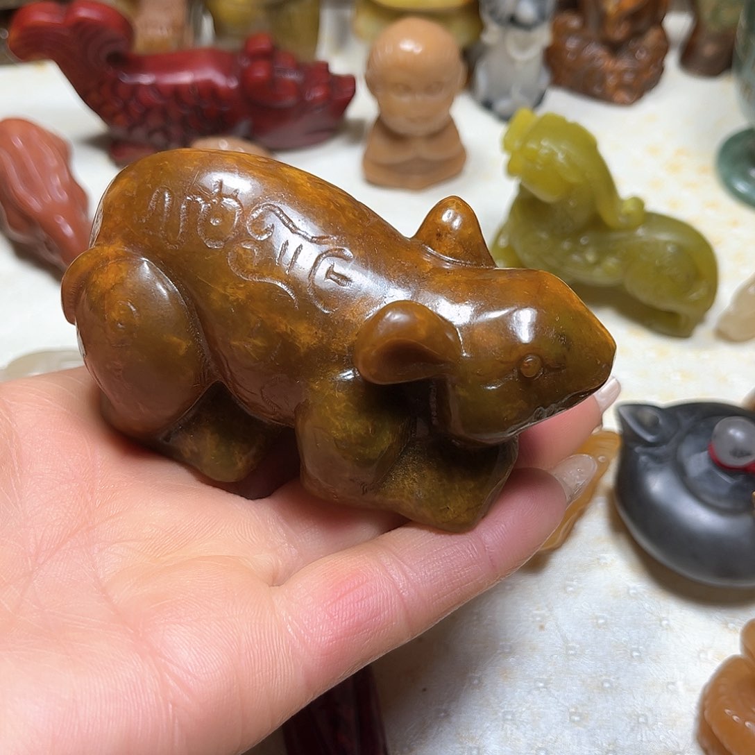 白玉菩提吊坠白玉菩提吊坠