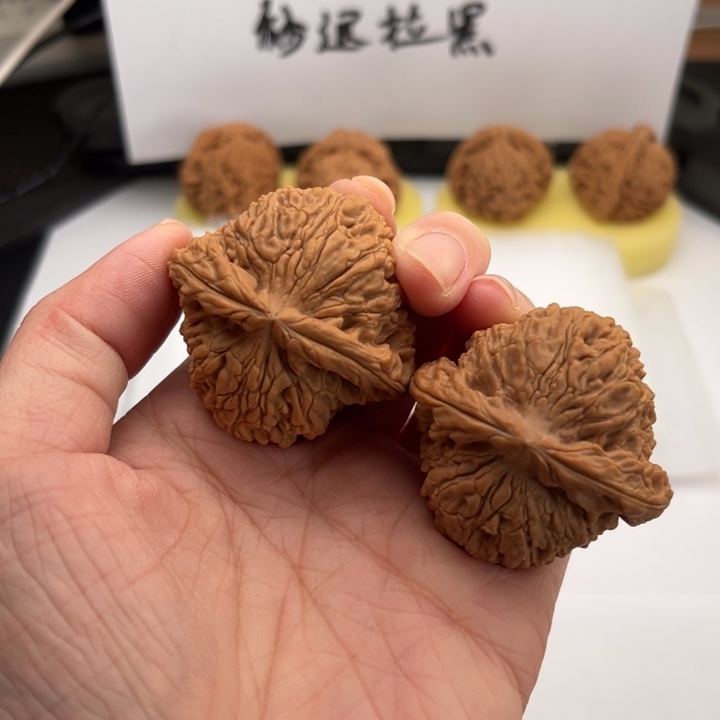 文玩核桃吊坠南疆44