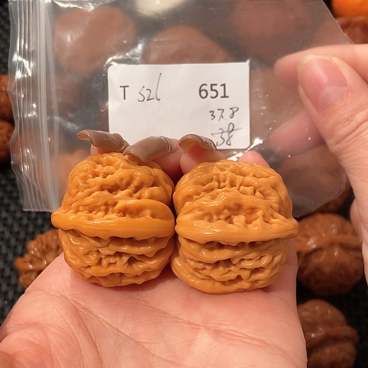 文玩核桃吊坠四座楼37.8