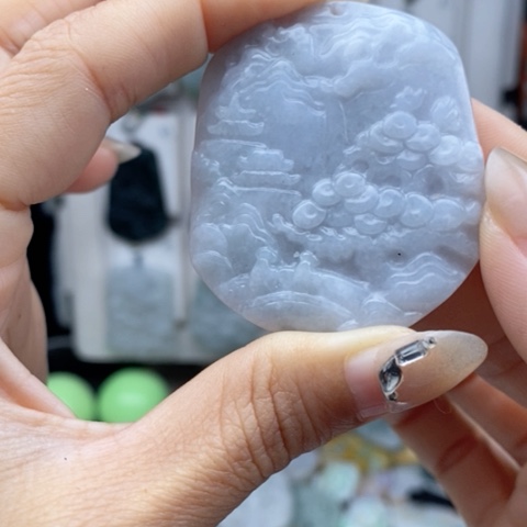 翡翠颈饰未镶嵌翡翠