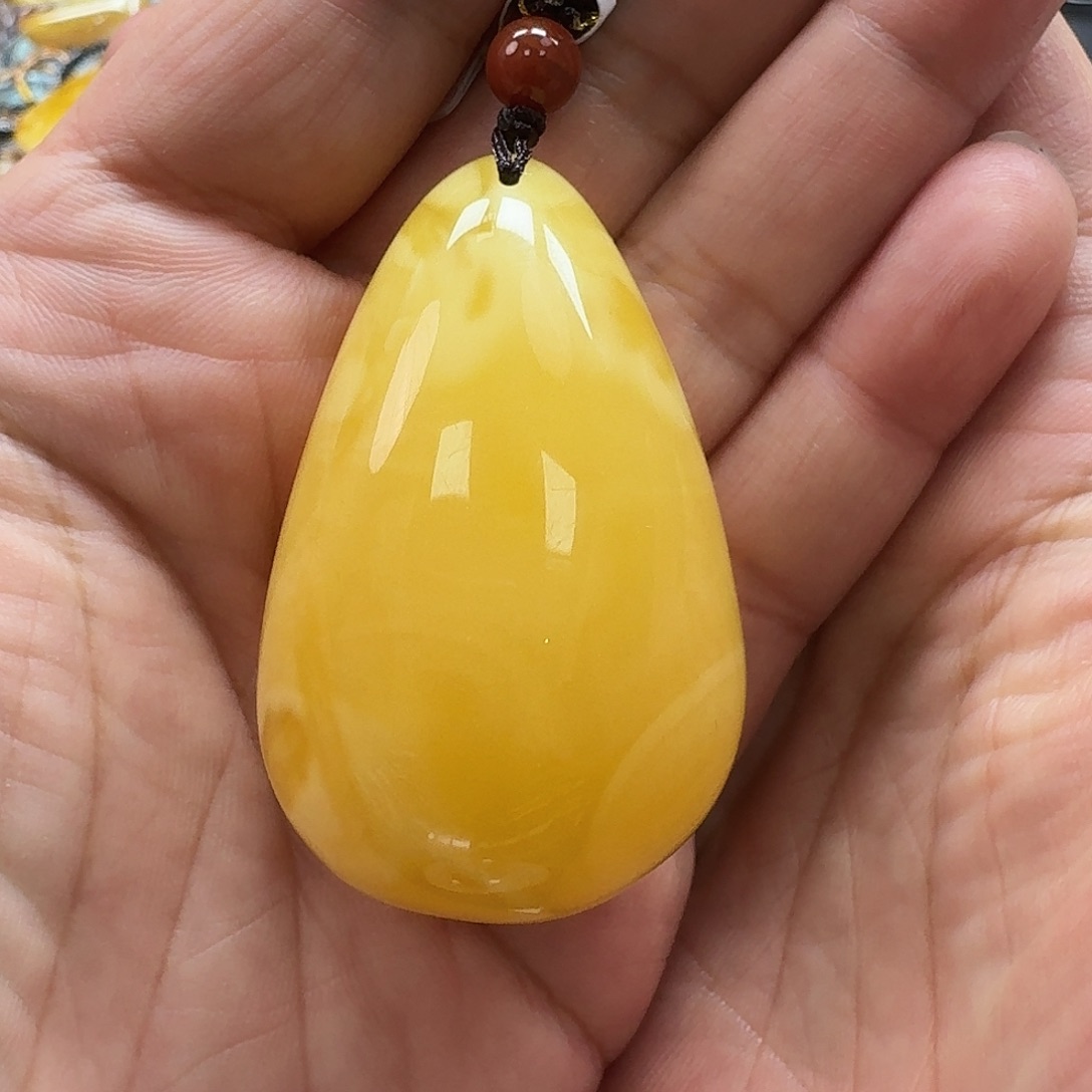 琥珀未镶嵌珠宝奇石115