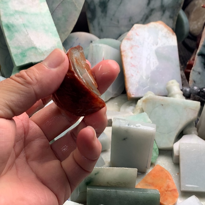 裸石翡翠彬天然翡翠的