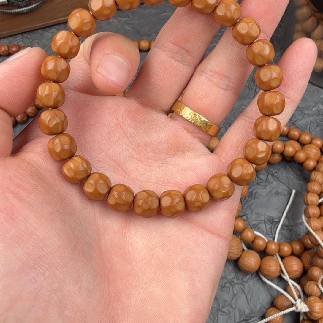 猴头核桃吊坠奶酪