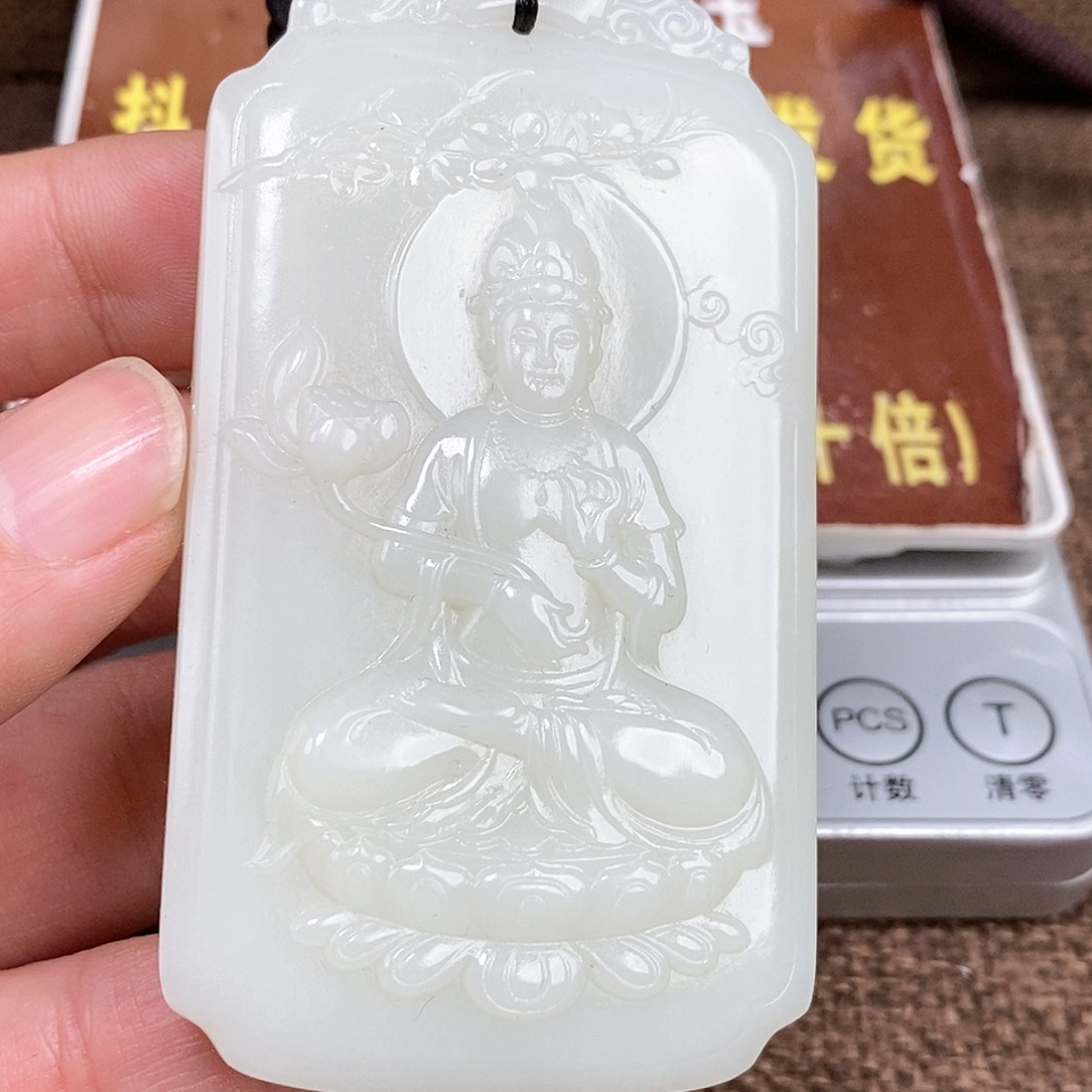 和田玉颈饰未镶嵌