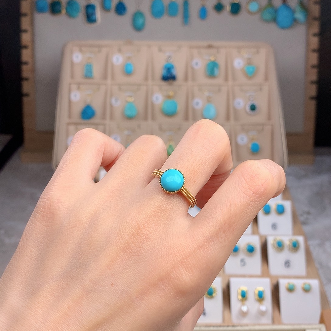 绿松石18K金镶嵌戒指