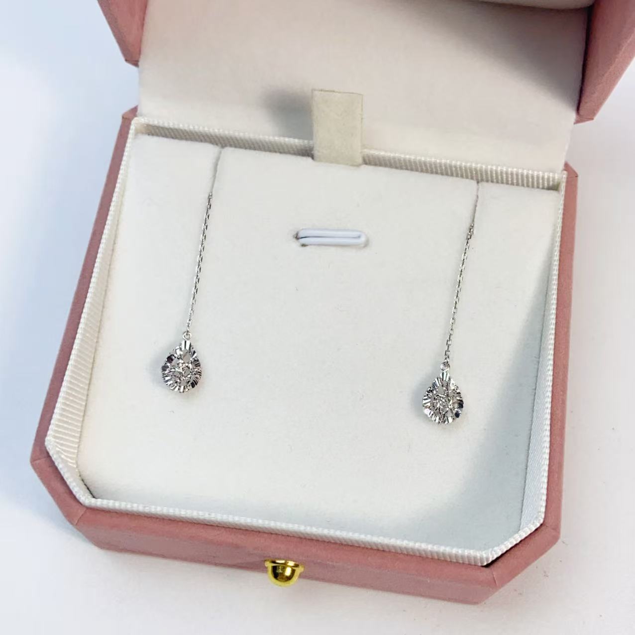 Pt950铂金精品绕丝水滴耳线1.54克百搭时尚气质