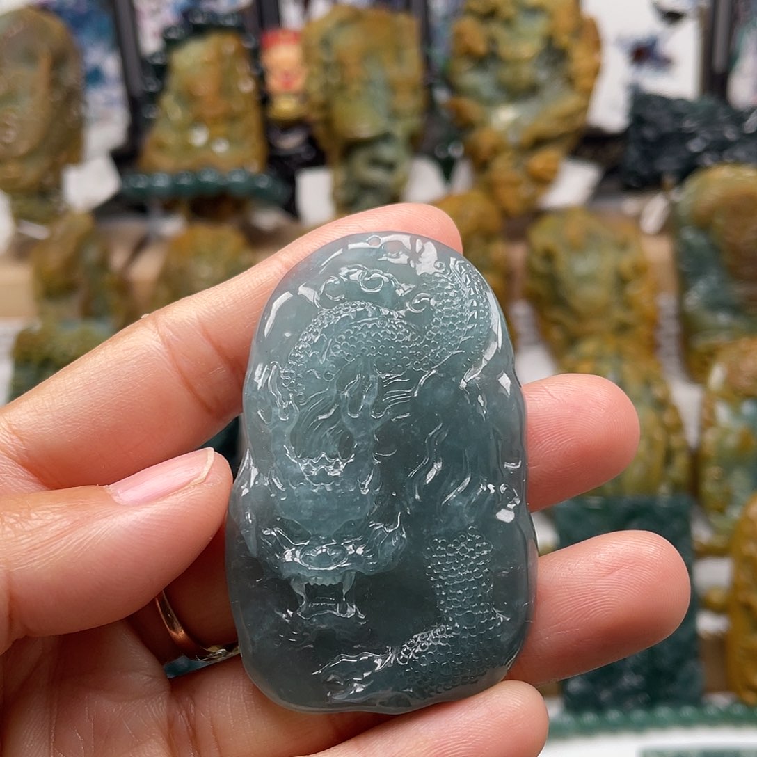 翡翠未镶嵌颈饰天然翡翠a货龙