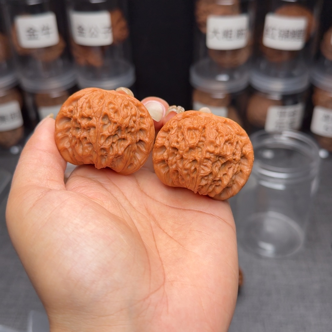 把件文玩核桃血麒麟