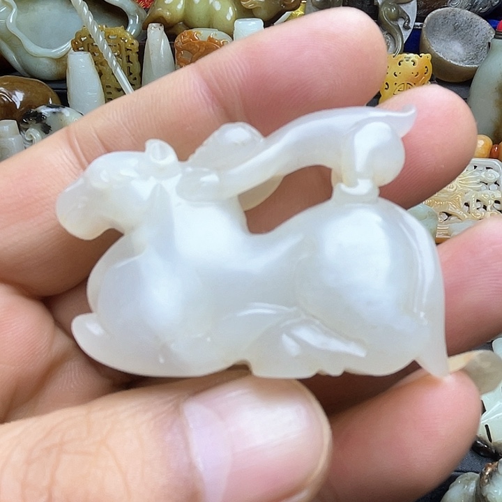 颈饰未镶嵌和田玉