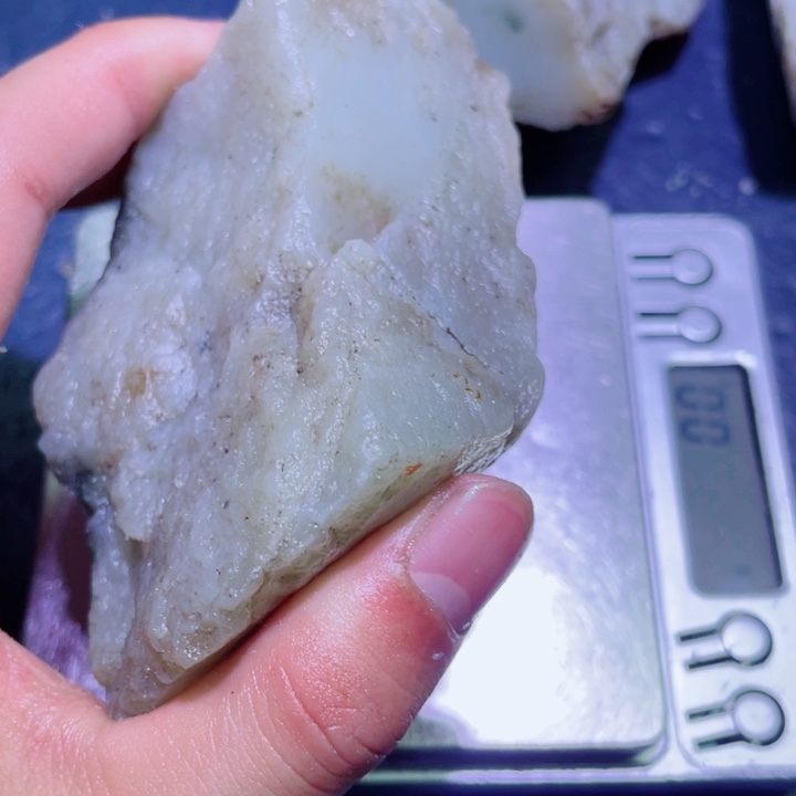 和田玉未镶嵌珠宝半成品