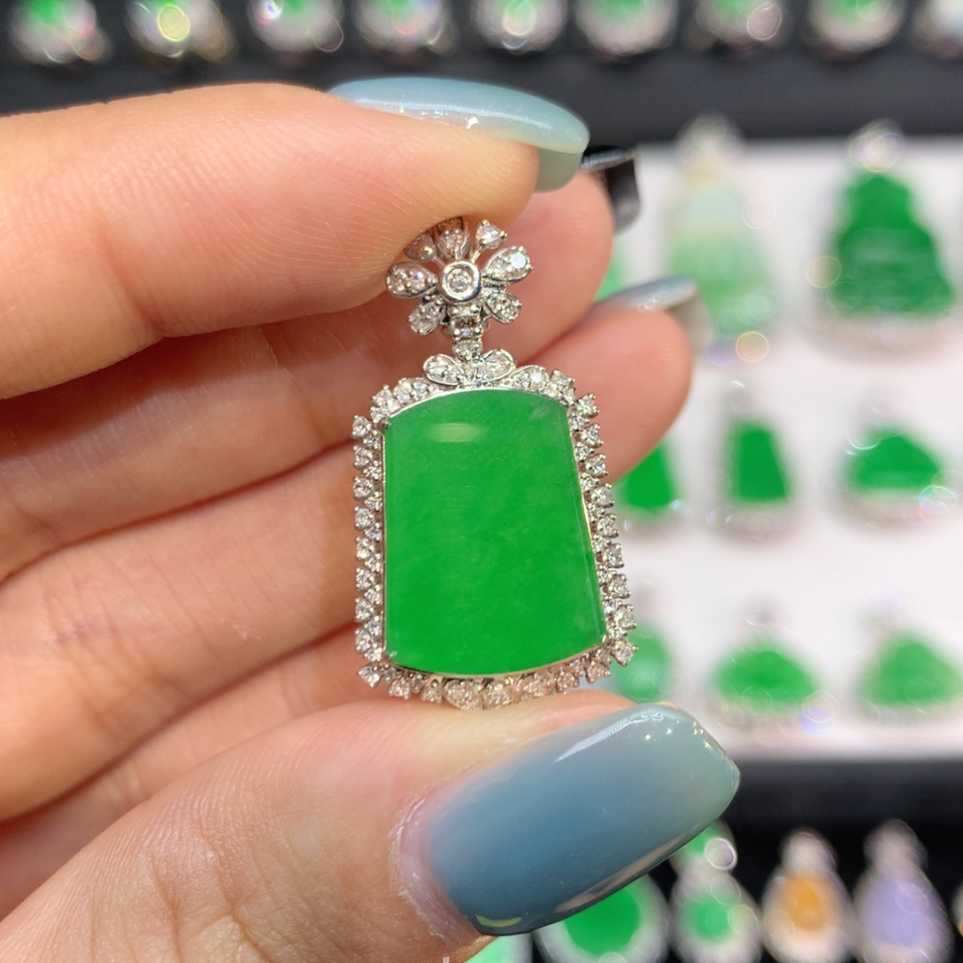 翡翠18K金镶嵌吊坠(不含链)